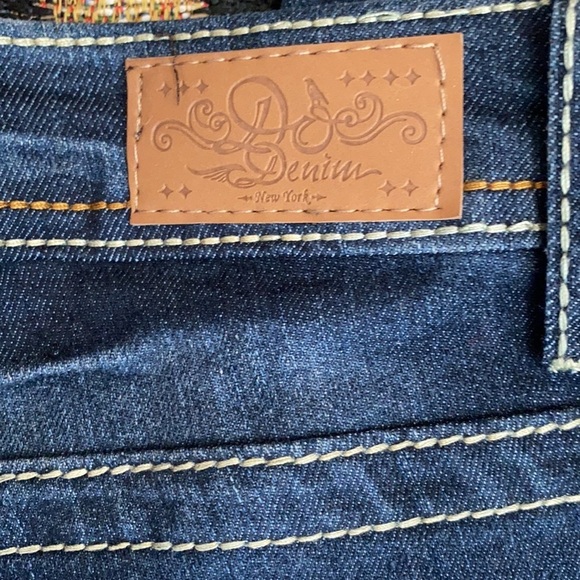 Embellished Pocket Dark Wash Distressed Denim Jeans women 18 - Picture 11 of 13